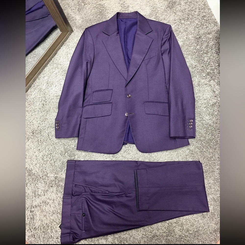 Designer Rich Navy Blue Suit NOTCH LAPEL (42)
